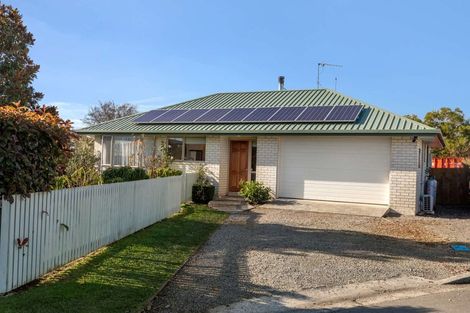 Photo of property in 2 Redwood Place, Oxford, 7430