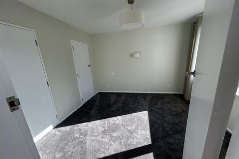 Photo of property in 10 Arahanga Grove, Maupuia, Wellington, 6022