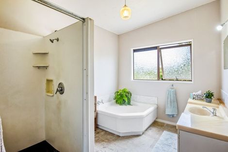 Photo of property in 18 Sunshine Avenue, Paraparaumu, 5032