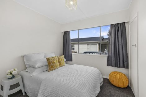 Photo of property in 242 Wellington Road, Wainuiomata, Lower Hutt, 5014