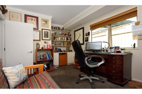 Photo of property in 19 Devenish Place, Atawhai, Nelson, 7010