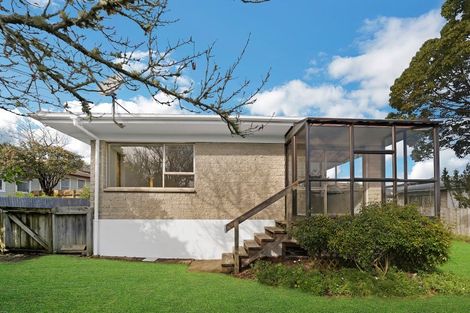 Photo of property in 1/132 Hutchinsons Road, Bucklands Beach, Auckland, 2014