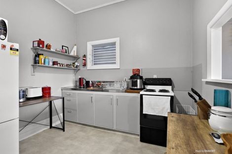 Photo of property in 7 Mcintyre Avenue, Mount Victoria, Wellington, 6011