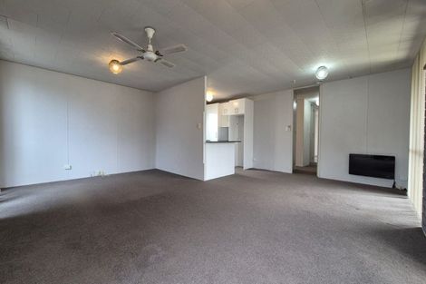 Photo of property in 1/29 Devonshire Road, Unsworth Heights, Auckland, 0632