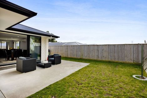 Photo of property in 6 Frederick Place, Whalers Gate, New Plymouth, 4310