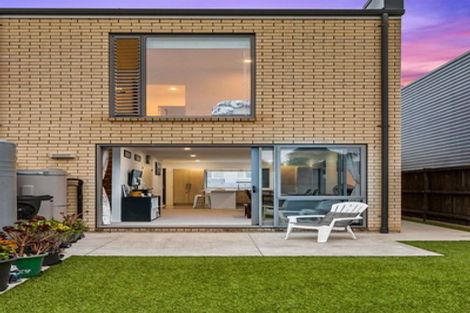 Photo of property in 12 Shelduck Way, Hobsonville, Auckland, 0616