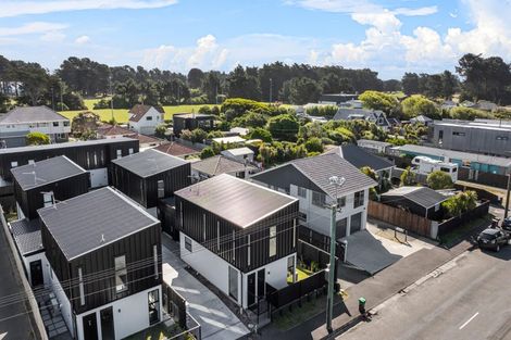 Photo of property in 163a Marine Parade, New Brighton, Christchurch, 8083