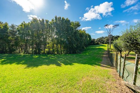 Photo of property in 58 Arrowsmith Road, Waitakere, Henderson, 0782