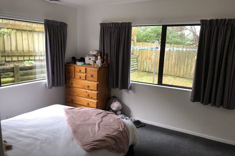 Photo of property in 30 Ronald Woolf Place, Churton Park, Wellington, 6037