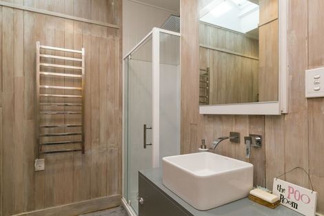 Photo of property in 23 Rua Street, Lyall Bay, Wellington, 6022