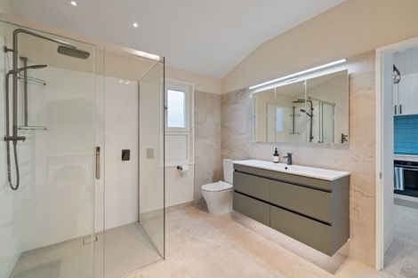 Photo of property in 10 Belleview Terrace, Mount Pleasant, Christchurch, 8081