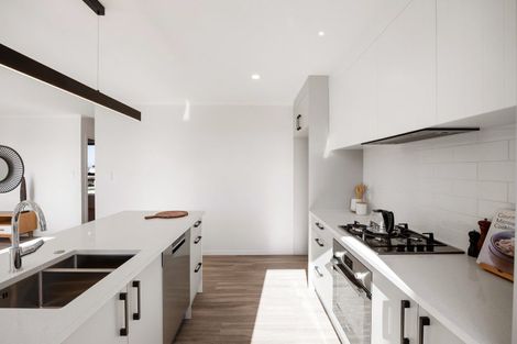 Photo of property in 48 Scenic Rise, Rototuna North, 3281