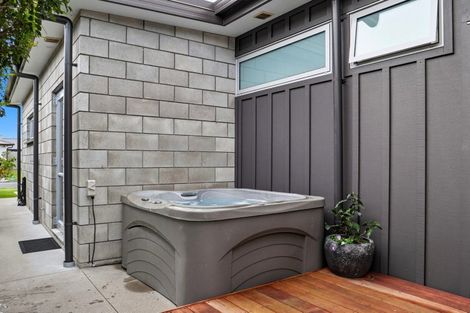 Photo of property in 6 Kahuparere Crescent, Pyes Pa, Tauranga, 3112