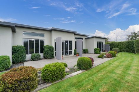 Photo of property in 44 Glenroy Park Drive, Waikiwi, Invercargill, 9810