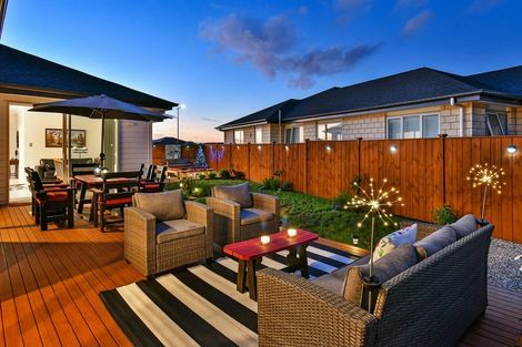 Photo of property in 3 Papaview Road, Papakura, 2110