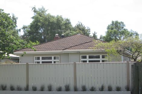 Photo of property in 8 Meadowville Avenue, Spreydon, Christchurch, 8024