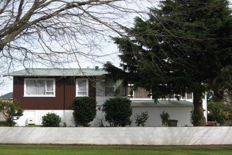 Photo of property in 445 Broadway, Stratford, 4332