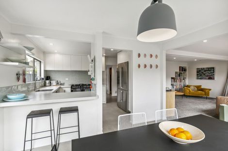 Photo of property in 35 Raumati Terrace, Khandallah, Wellington, 6035