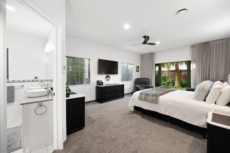 Photo of property in 2 Minchin Crescent, St Andrews, Hamilton, 3200