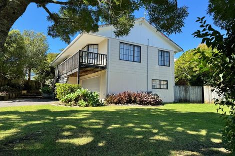 Photo of property in 18 Sunward Rise, Glenfield, Auckland, 0629