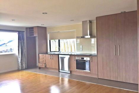 Photo of property in 10 Tern Place, Unsworth Heights, Auckland, 0632