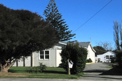 Photo of property in 79 Kirk Street, Otaki, 5512