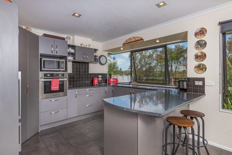 Photo of property in 128 Montrose Road, Kerikeri, 0293