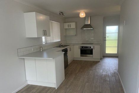 Photo of property in 3 Ware Place, Pakuranga Heights, Auckland, 2010