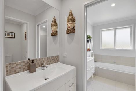 Photo of property in 16 Jack Boyd Drive, Mangawhai Heads, Mangawhai, 0573