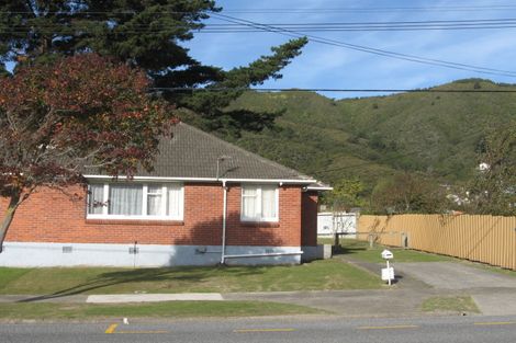 Photo of property in 172 Waddington Drive, Naenae, Lower Hutt, 5011