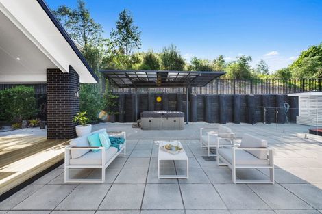 Photo of property in 99 Stoneridge Terrace, Whitford, Manurewa, 2576