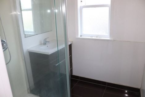 Photo of property in 27 Glenfern Road, Mellons Bay, Auckland, 2014