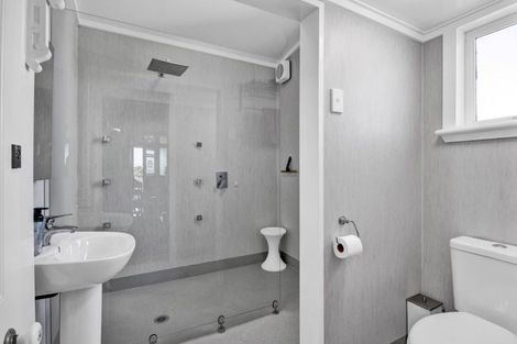 Photo of property in 30a Pohutukawa Place, Bell Block, New Plymouth, 4312