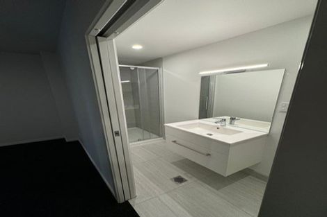 Photo of property in 16 Te Puketoka Lane, Mangere, Auckland, 2022