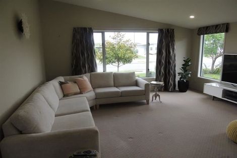 Photo of property in 32 Pacific Avenue, Poraiti, Napier, 4112