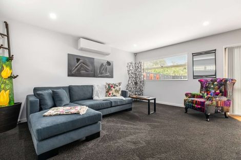 Photo of property in 74a Buscomb Avenue, Henderson, Auckland, 0610