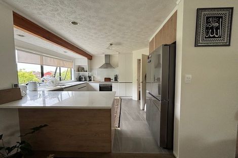 Photo of property in 86 Gosford Drive, Botany Downs, Auckland, 2010