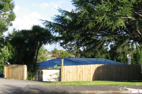 Photo of property in 12 Sylvan Crescent, Te Atatu South, Auckland, 0610