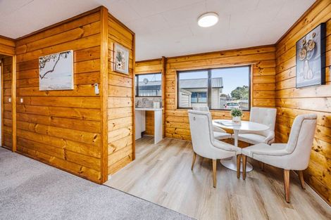 Photo of property in 3/32 Great South Road, Papakura, 2110