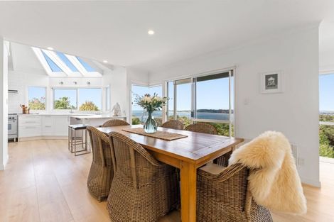 Photo of property in 6 Puriri Place, Sandspit, Warkworth, 0982