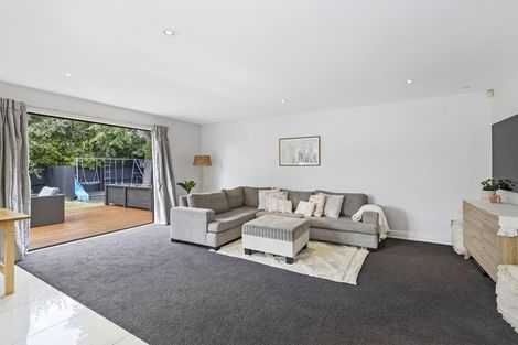 Photo of property in 16 Ballybrack Place, Casebrook, Christchurch, 8051