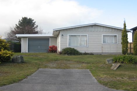 Photo of property in 76 Wharewaka Road, Wharewaka, Taupo, 3330