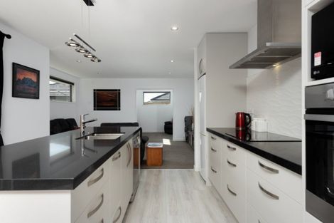 Photo of property in 9 Taioma Close, Papamoa, 3118