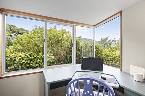 Photo of property in 22 Howard Road, Point Howard, Lower Hutt, 5013