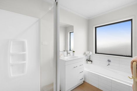 Photo of property in 28 Castleton Drive, Rolleston, 7615