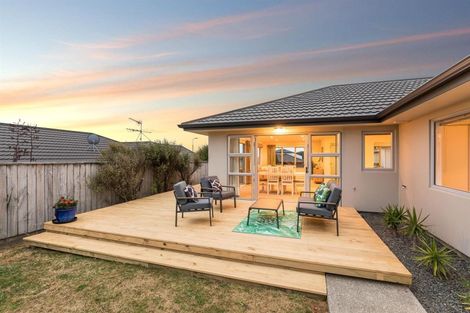 Photo of property in 25 Milford Street, Aotea, Porirua, 5024