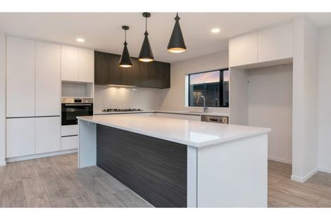 Photo of property in 40 Lumbarda Drive, Kumeu, 0810