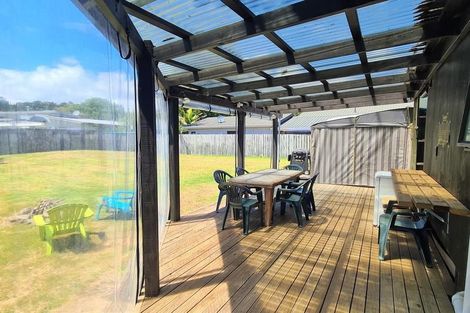 Photo of property in 102 Kowhai Avenue, Matarangi, Whitianga, 3592