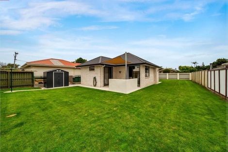Photo of property in 6 Matai Place, Hawera, 4610