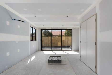 Photo of property in 2/13 Goldsmith Place, Waltham, Christchurch, 8023